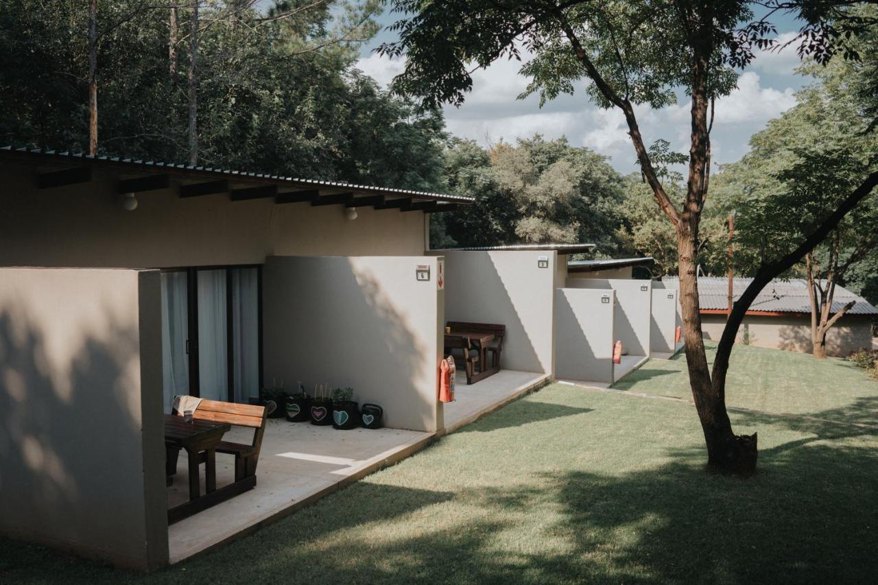 Pretorius Park Hotel Hartbeespoort Bagian luar foto